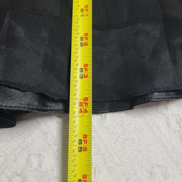 Mac Duggal 68113 black plunge faux ostrich feather A-line gown Size 4 Formal - Picture 10 of 15